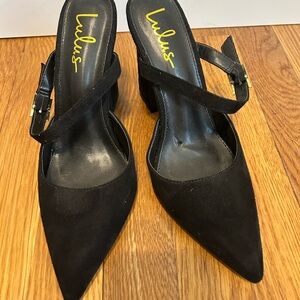 Lulu's Black Pointed Heels